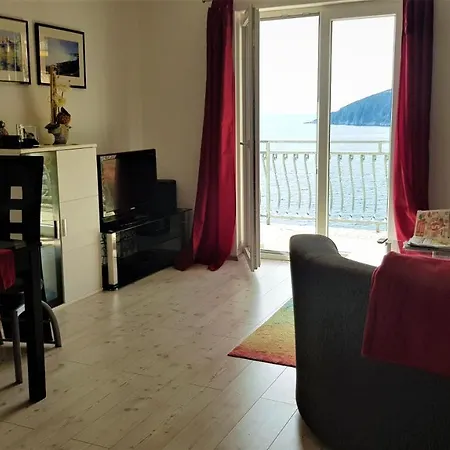 Jagoda Sveta Nedelja (Hvar)