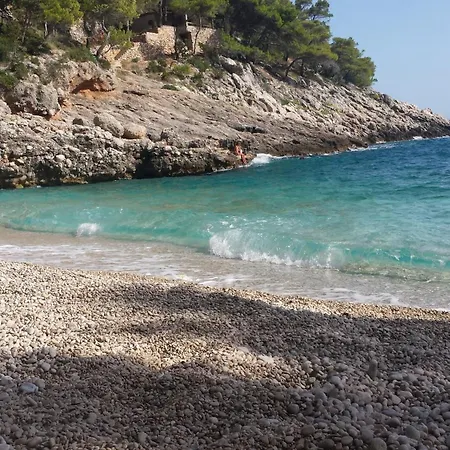 Jagoda * Sveta Nedelja (Hvar)