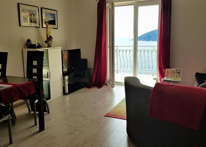 Jagoda Sveta Nedelja (Hvar)